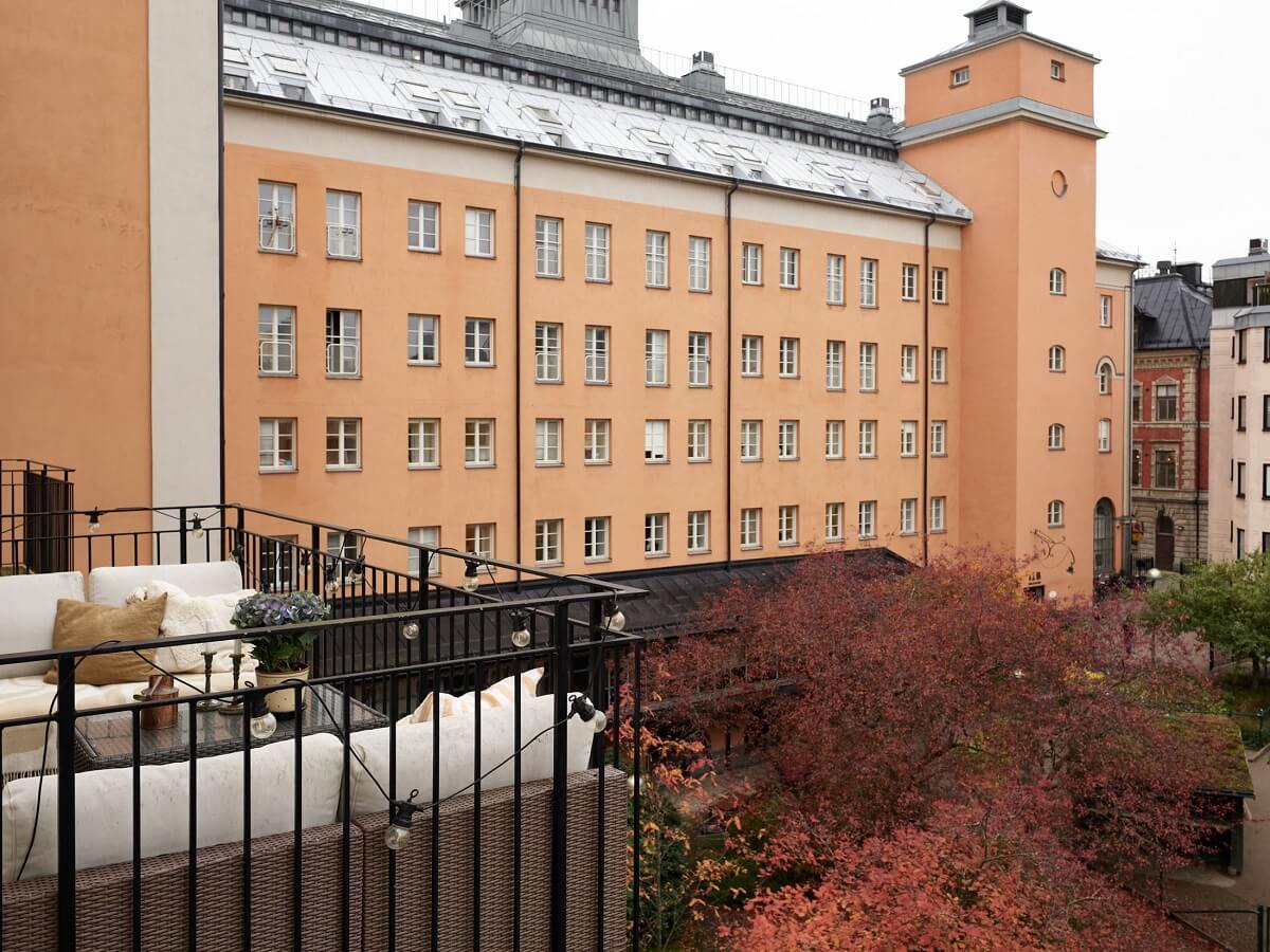 balcony-courtyard-apartment-stockholm-nordroom