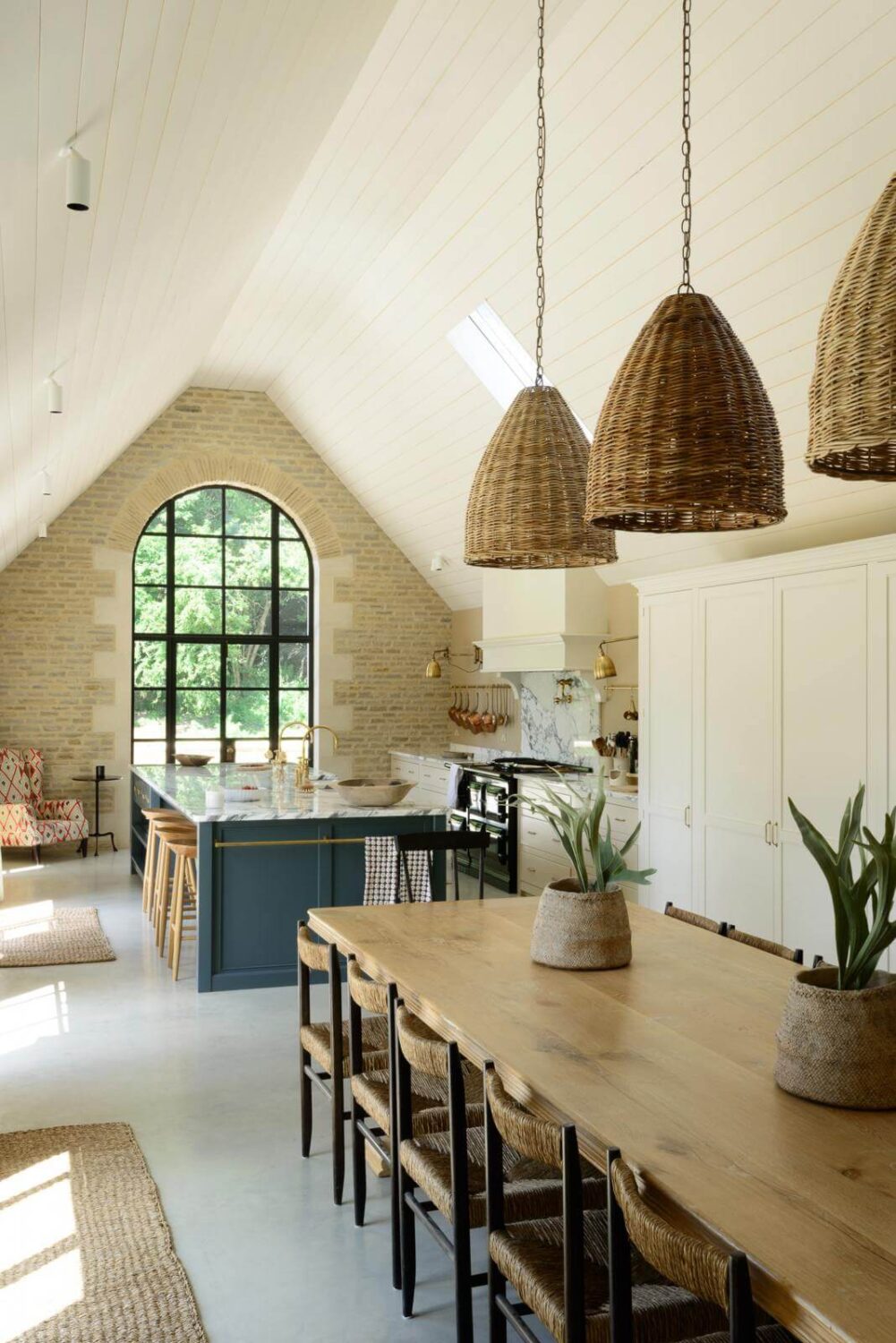 concrete-floor-barn-house-kitchen-archied-window-nordroom