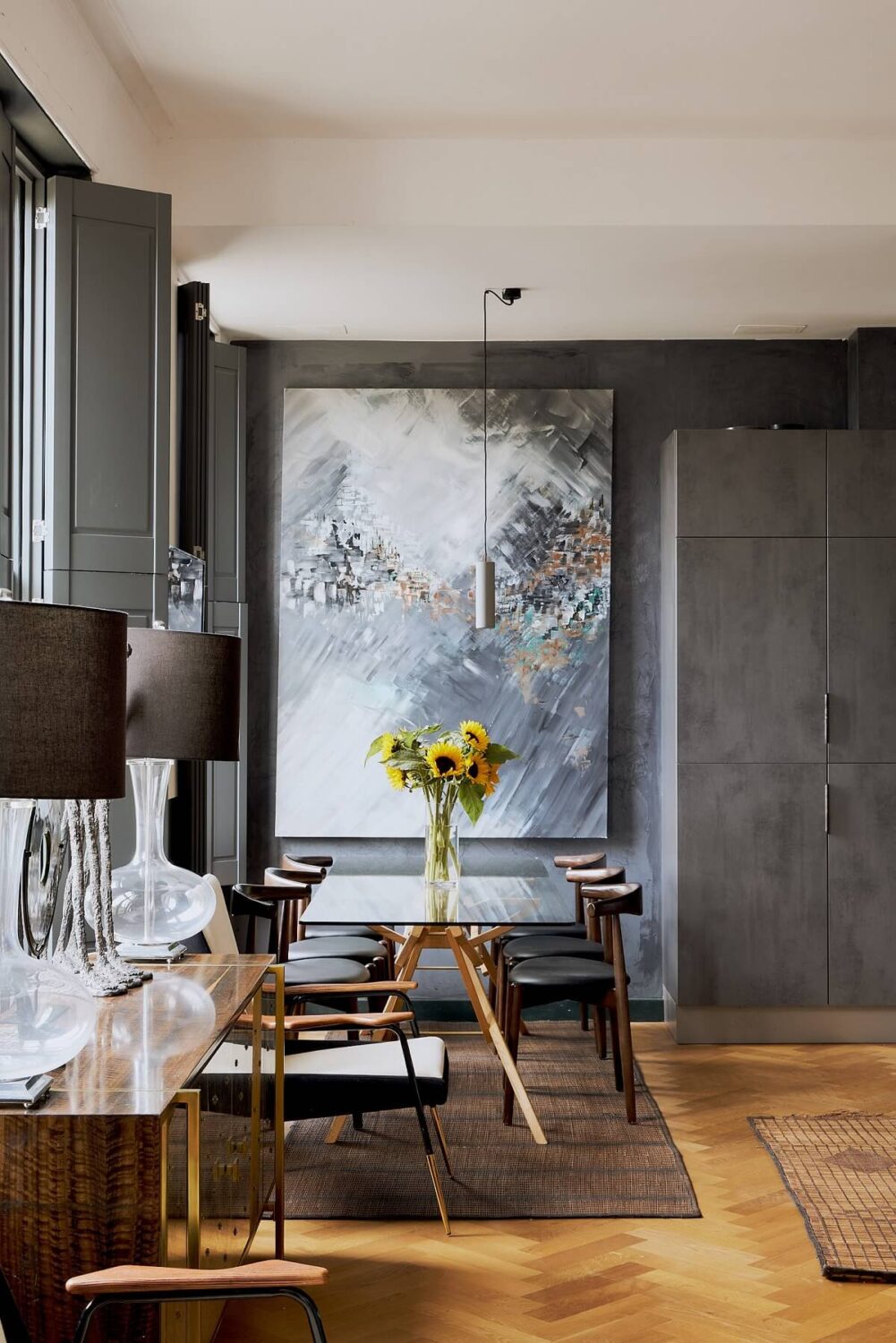 gray-kitchen-dining-table-large-art-hardwood-floor-nordroom