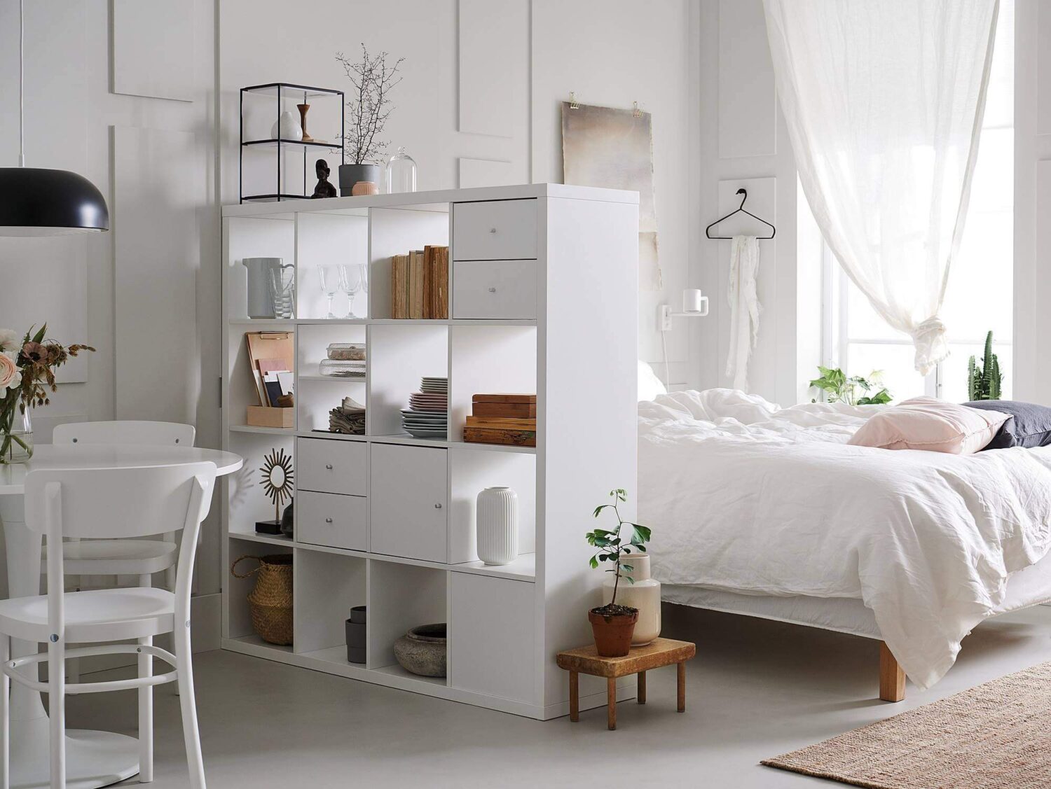 ikea-kallax-room-divider-white-one-room-apartment-nordroom