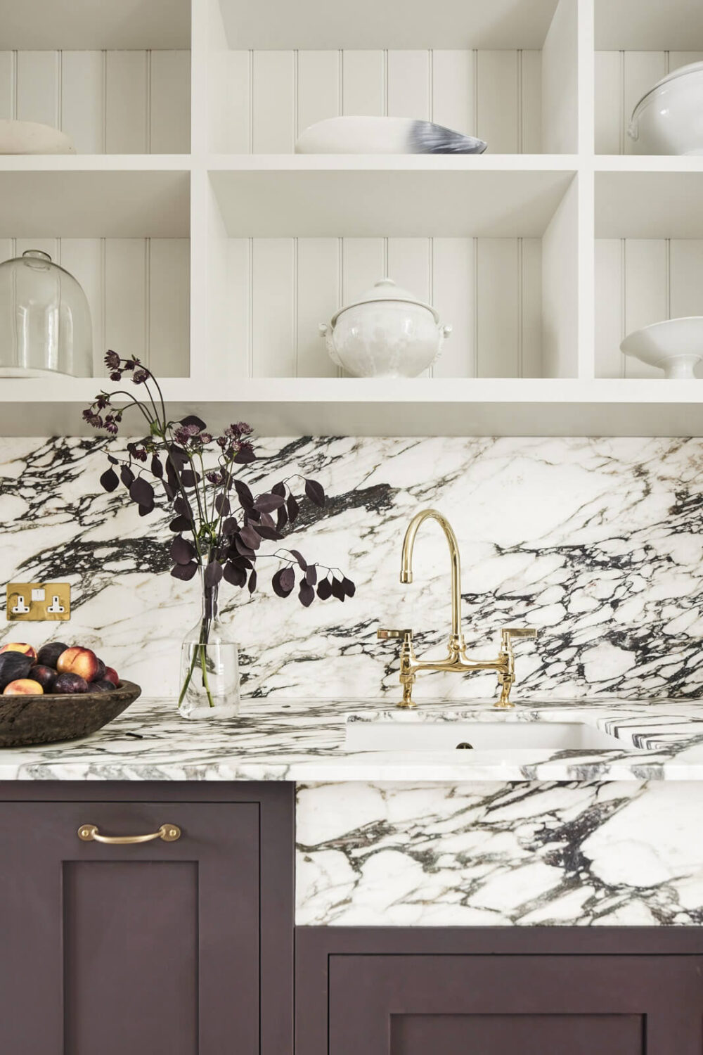 white-open-kitchen-plain-english-design-marble-worktop-sink-nordroom