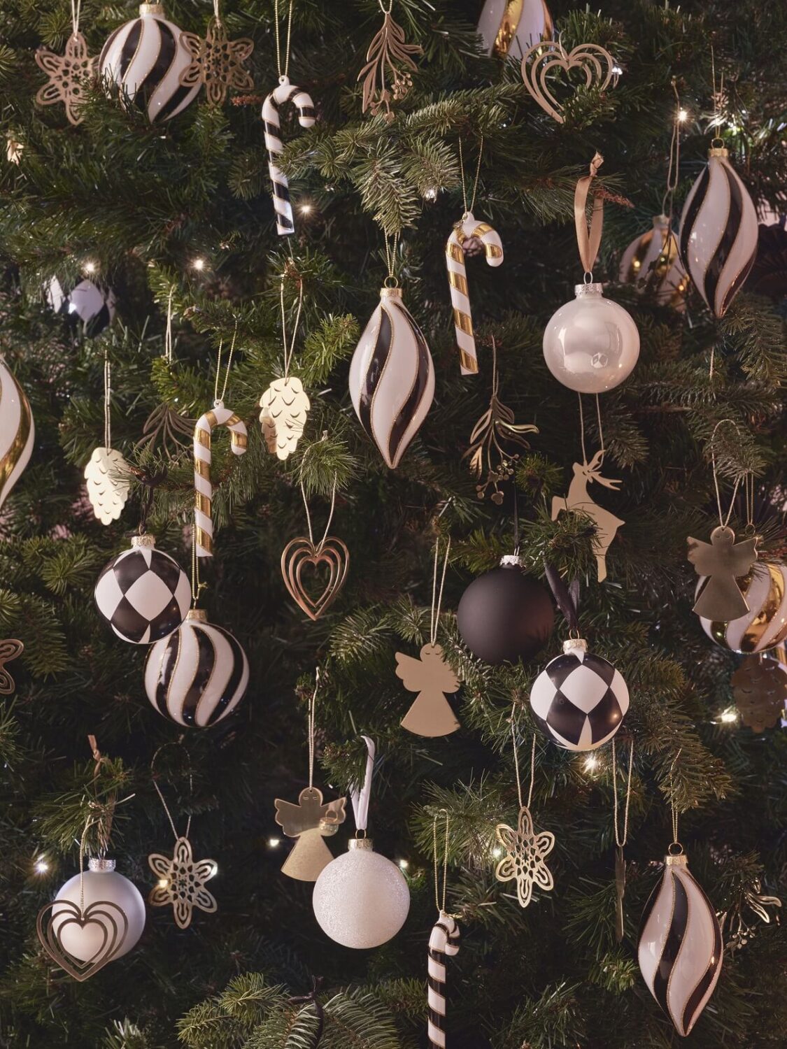 black-white-christmas-tree-ornaments-hm-holiday-collection-2022-nordroom