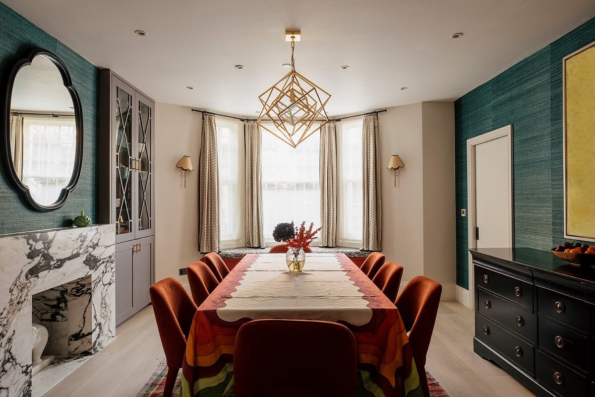 dining-room-teal-wallpaper-colorful-family-home-london-nordroom