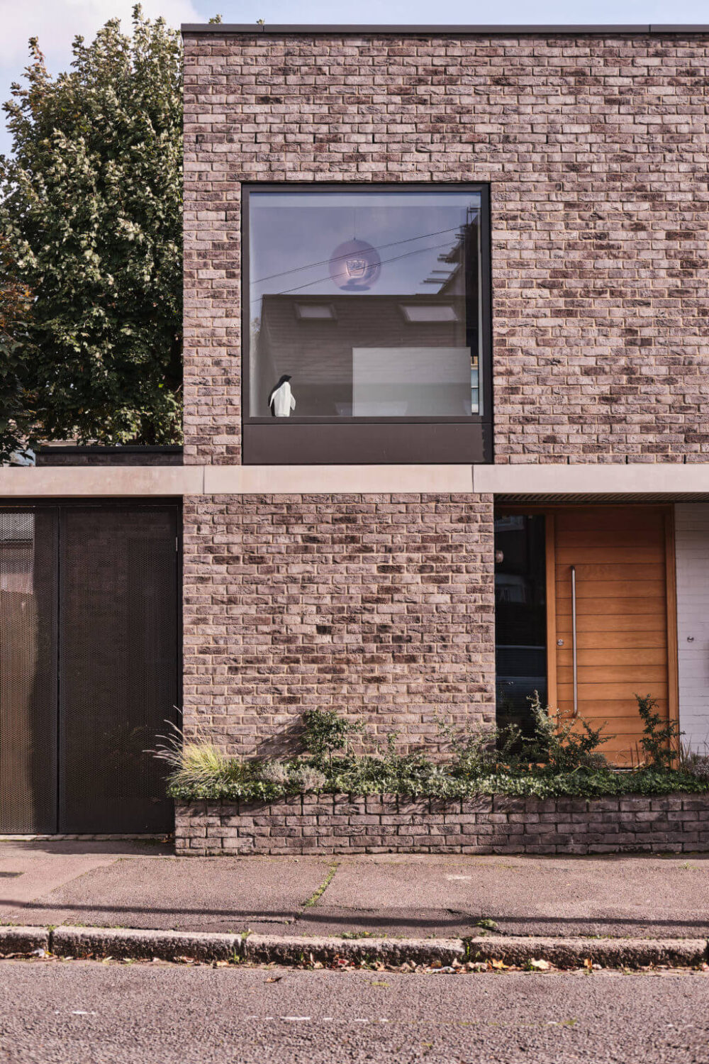 facade-modern-london-home-nordroom