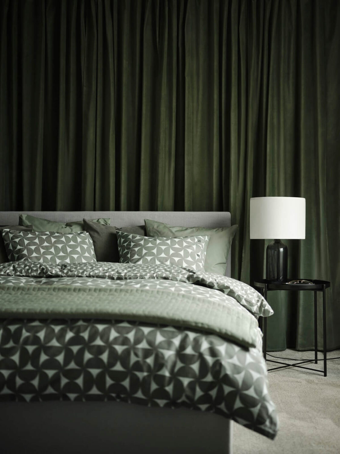 green-bedroom-ÄNGSNEJLIKA-duvet-cover-ikea-spring-collection-nordroom