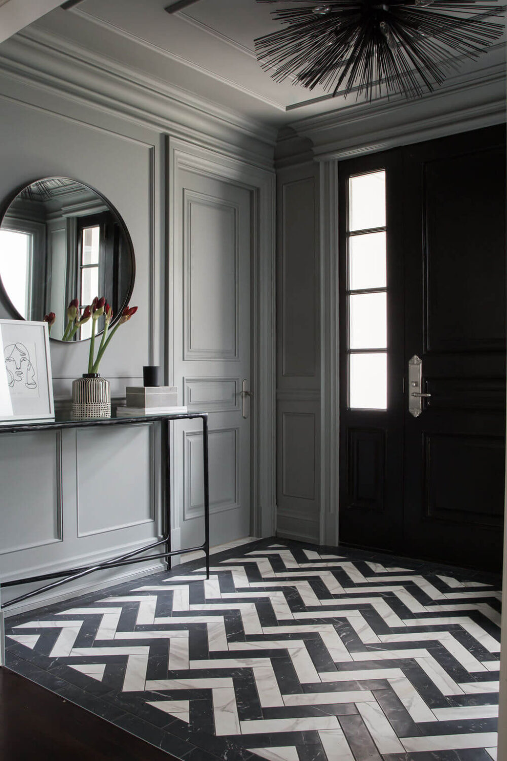 hallway-black-white-tiles-herringbone-pattern-nordroom