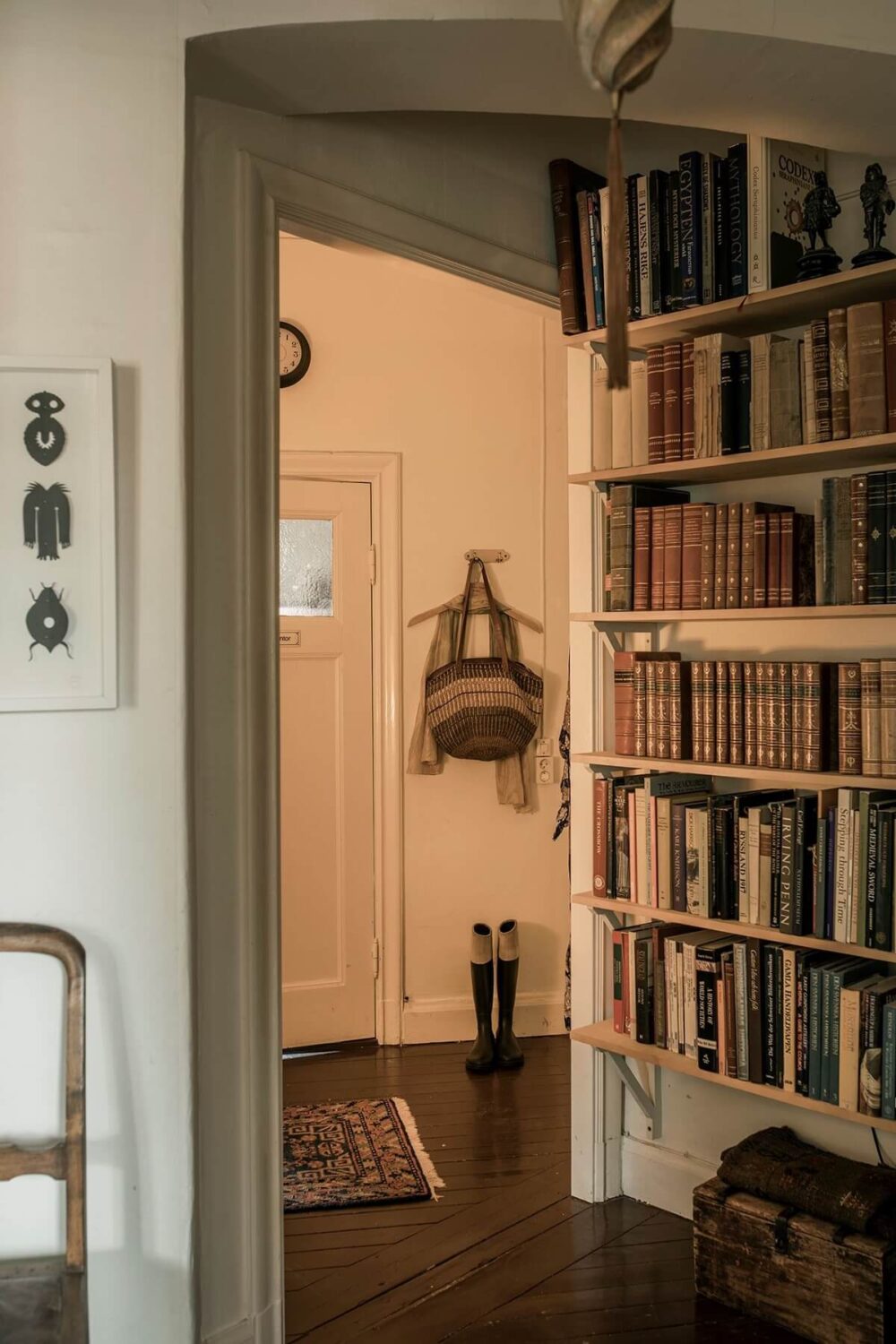 hallway-bookshelves-vintage-swedish-apartment-nordroom