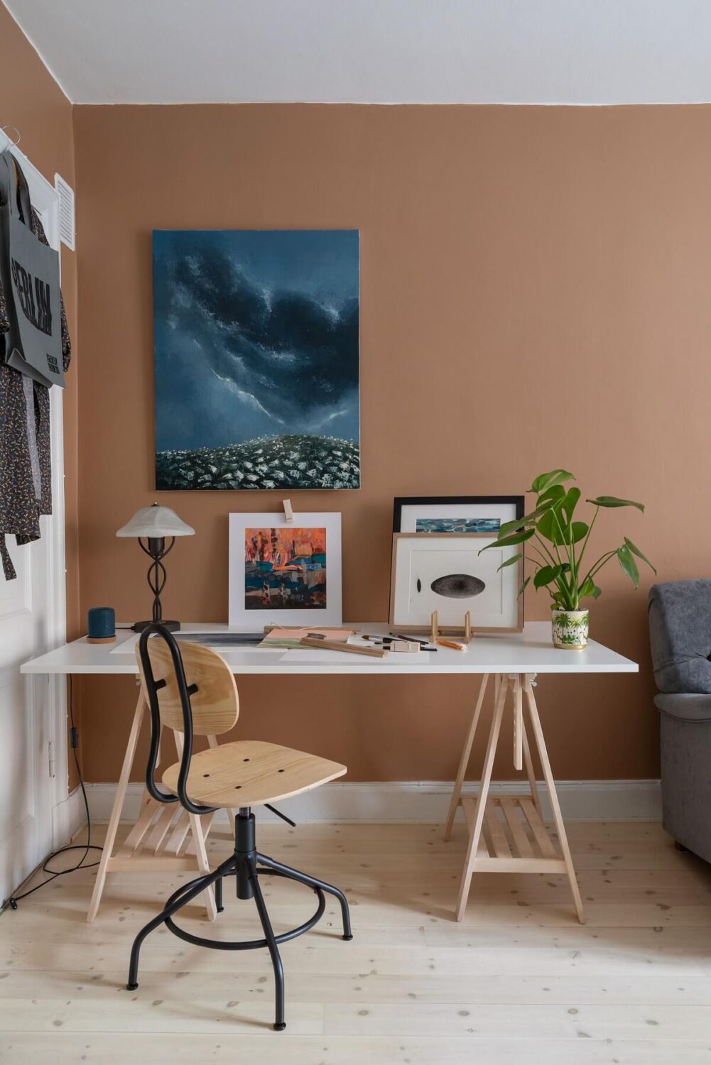 home-office-ikea-table-warm-walls-nordroom