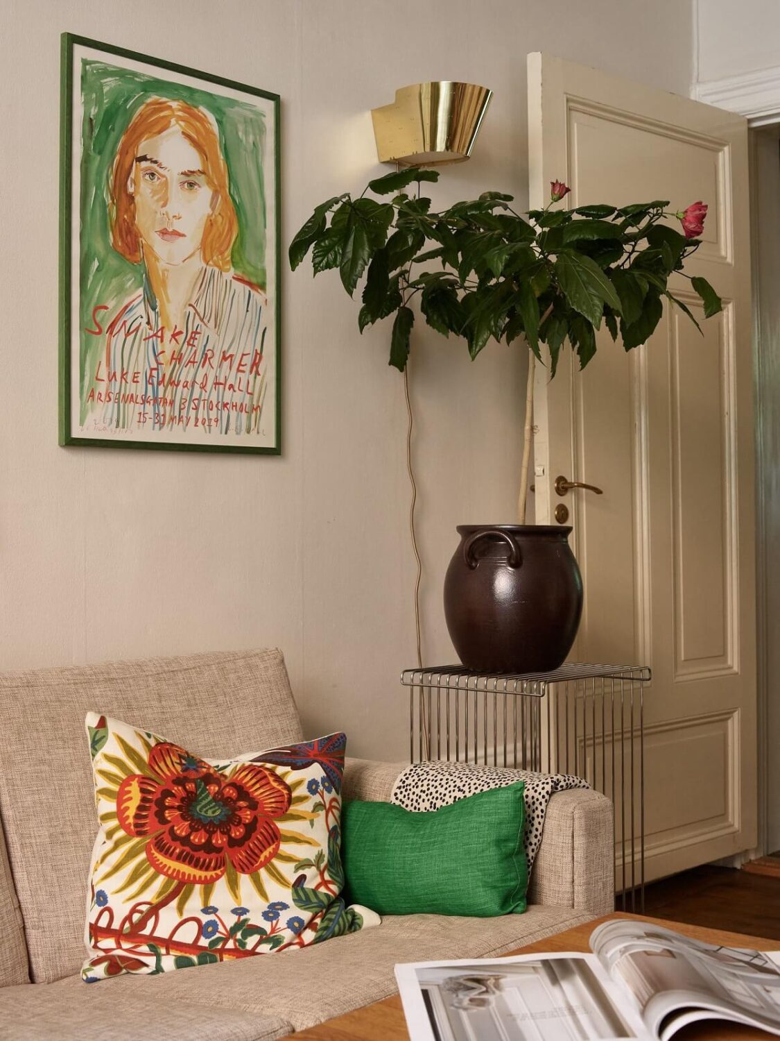 living-room-vintage-stockholm-apartment-nordroom