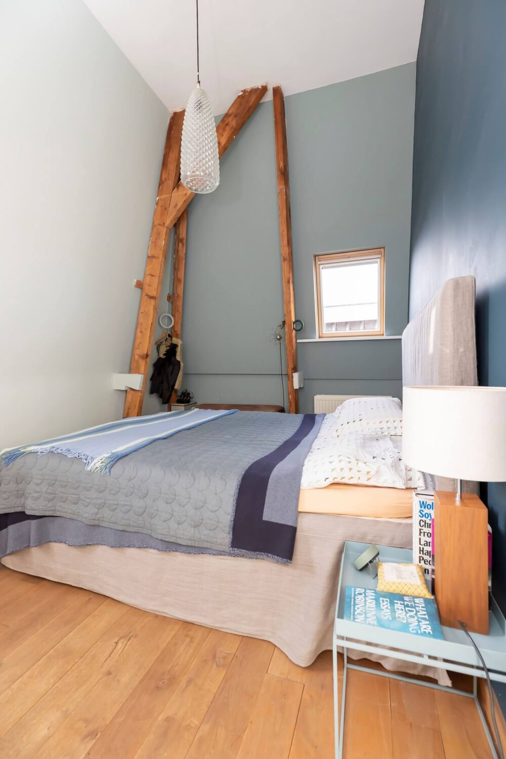 loft-bedroom-blue-walls-nordroom