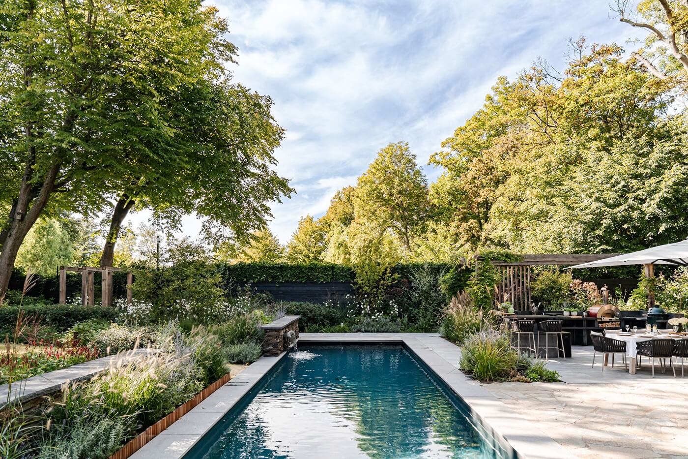 luxury-garden-swimming-pool-dutch-villa-nordroom