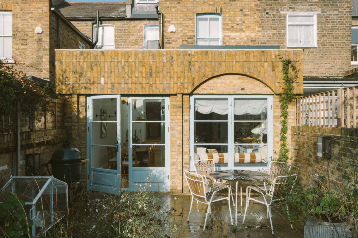 exterior-light-blue-windows-garden-london-victorian-house-nordroom