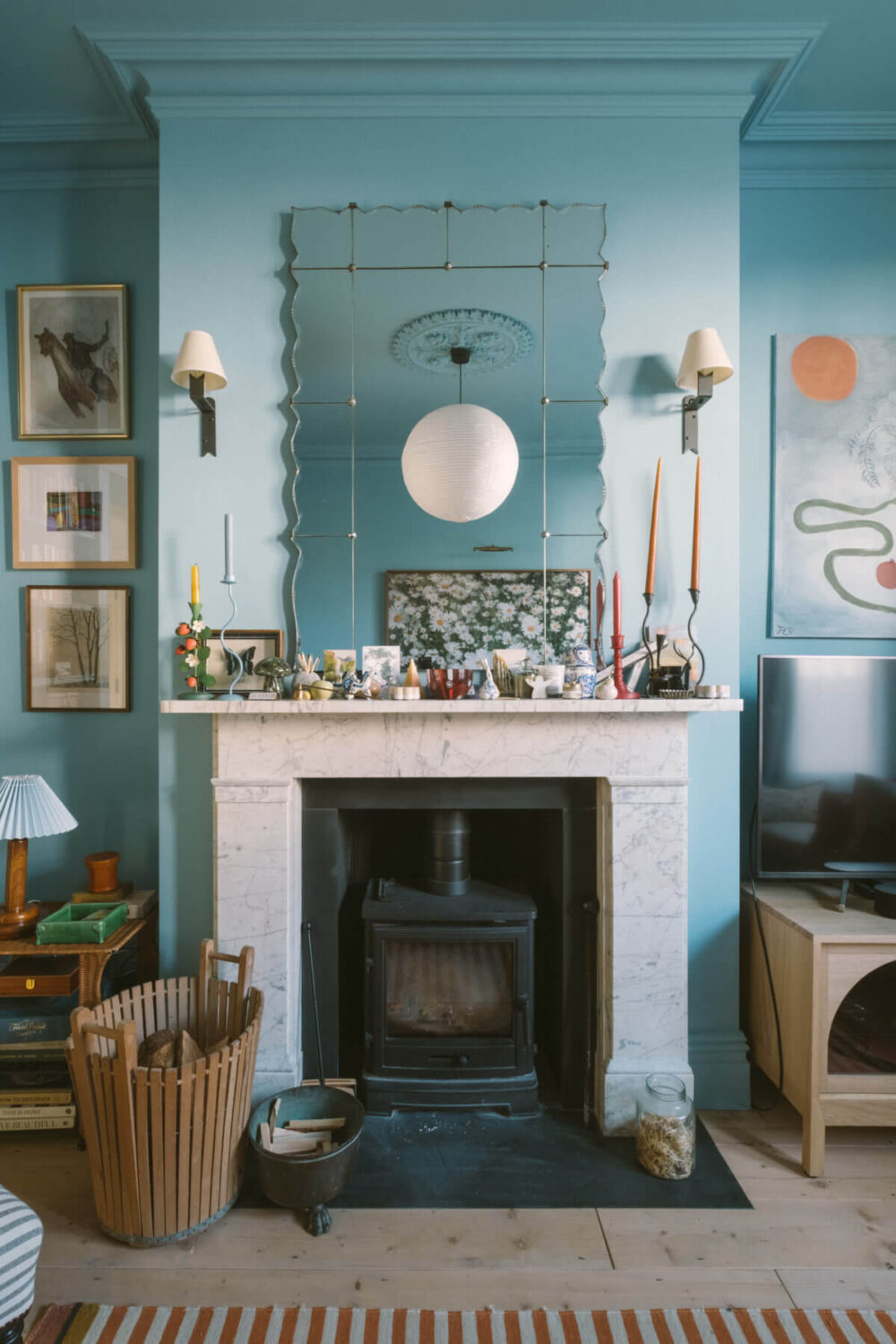 fireplace-mirror-blue-living-room-victorian-house-london-nordroom