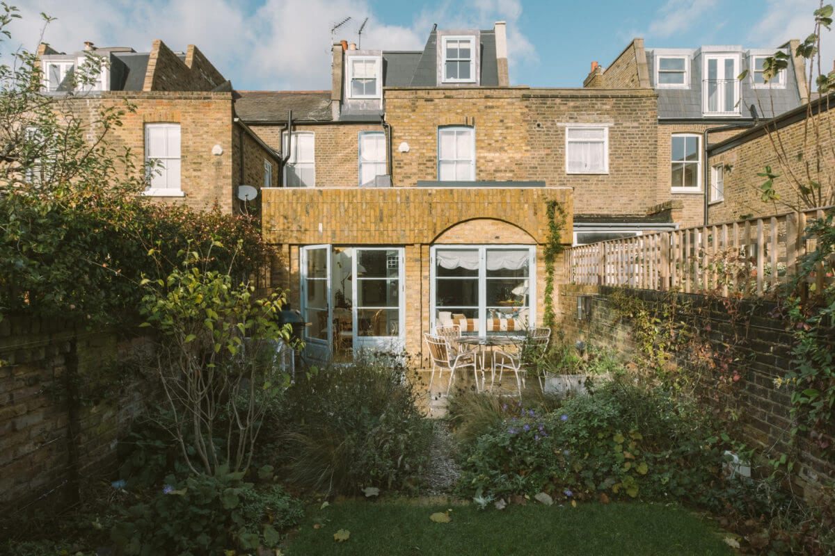 garden-exterior-victorian-terraced-house-london-nordroom