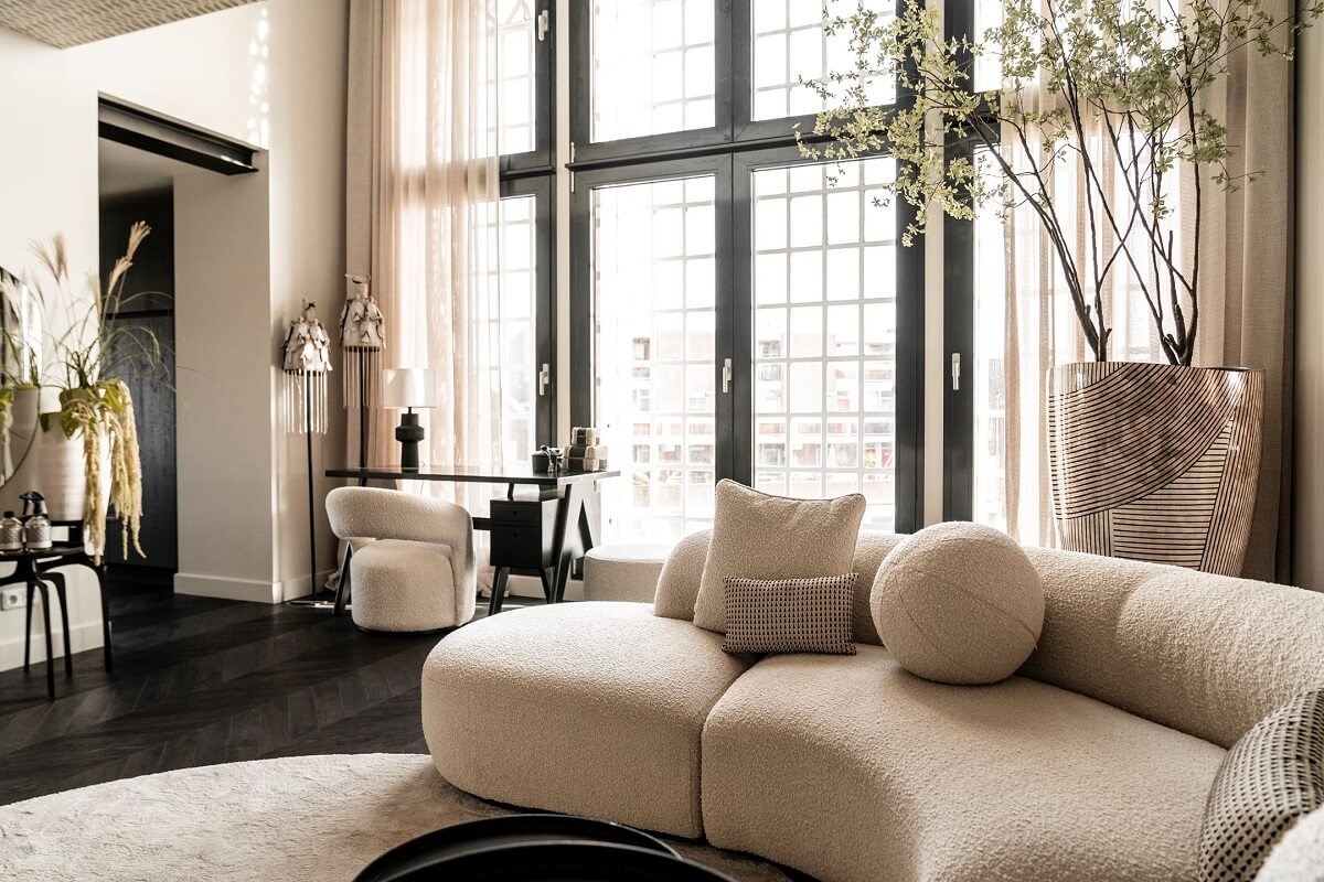 round-sofa-monochrome-living-room-nordroom