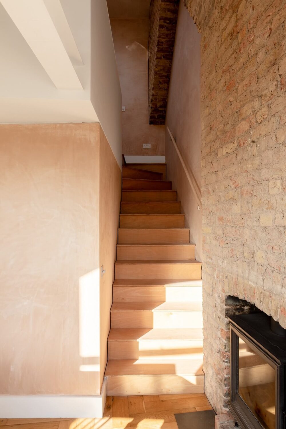 staircase-mezzanine-brick-walls-nordroom