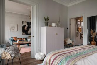 Gallery Detail: A Classic Swedish Apartment With Light Gray Walls