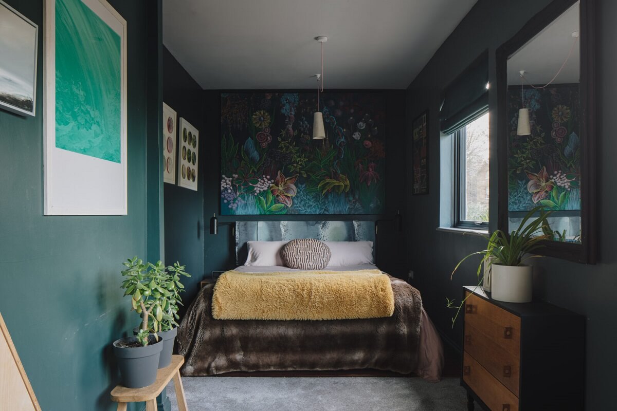 bedroom-moody-green-walls-nordroom
