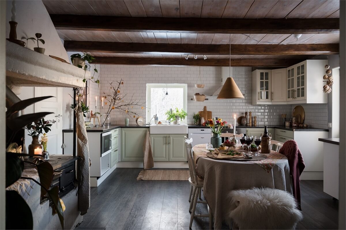 country-kitchen-exposed-beams-nordroom