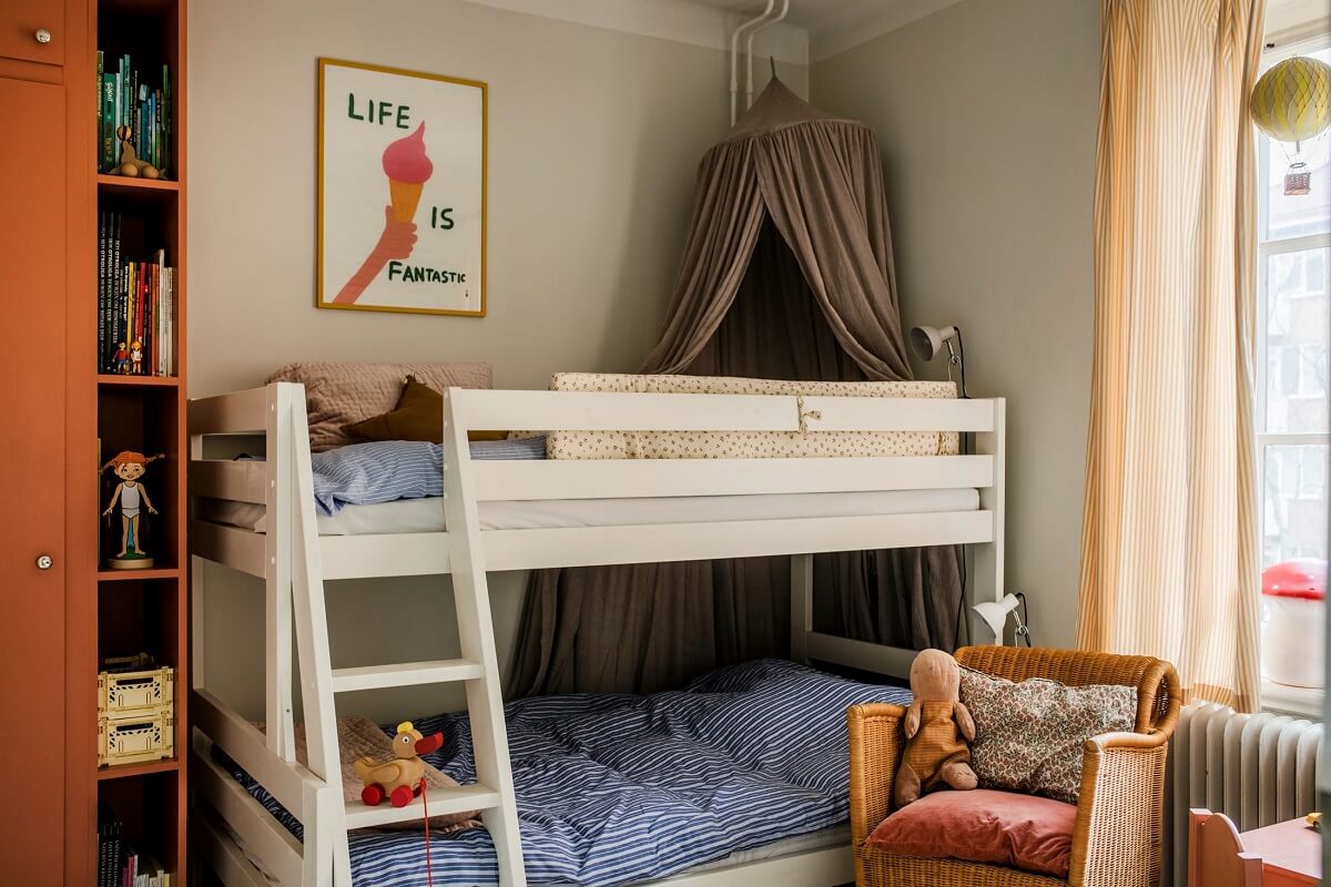 kids-bedroom-bunk-beds-canopy-earthy-colored-wardrobe-nordroom