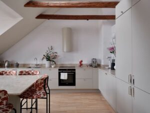 Image showcasing Modern Scandinavian Apartment: A Stylish Haven - decoholic.org