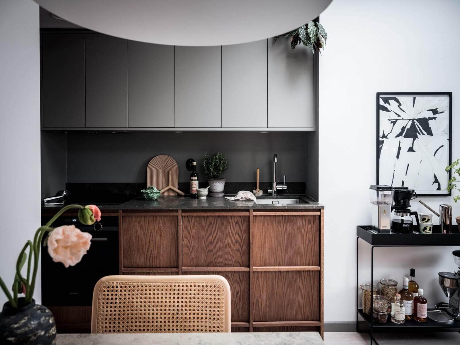 nordiska-kök-kitchen-dark-stained-oak-cabinets-gray-upper-cabinets-nordroom
