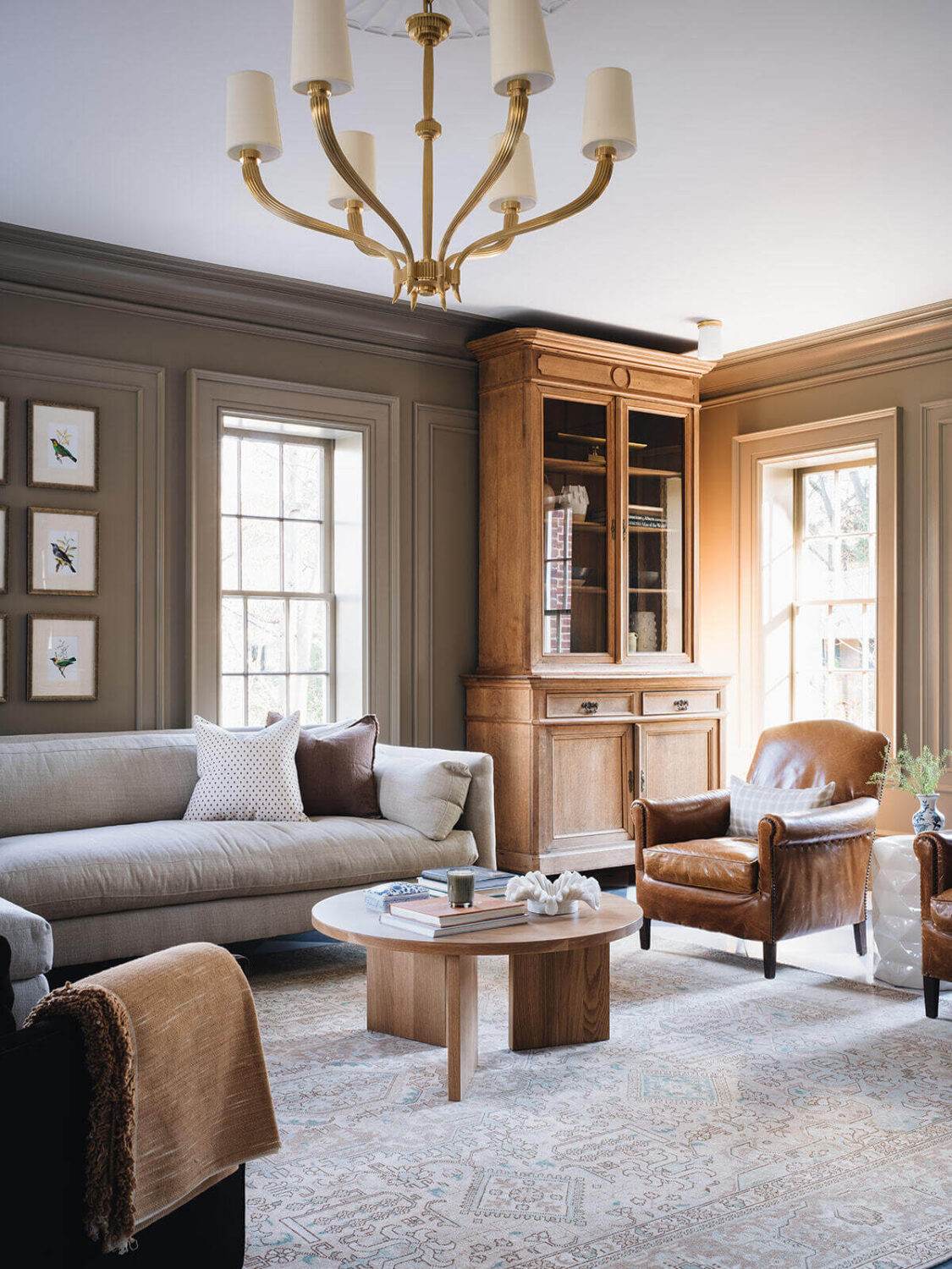 serene-living-room-large-rug-jean-stoffer-interior-design-nordroom