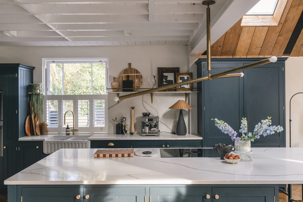 shaker-style-kitchen-dark-blue-cabinets-island-nordroom