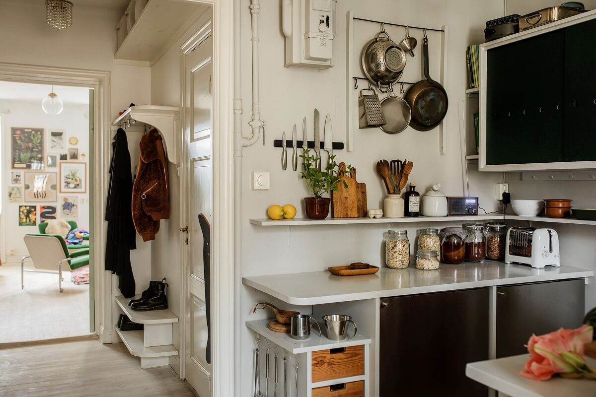 small-kitchen-open-closed-storage-nordroom