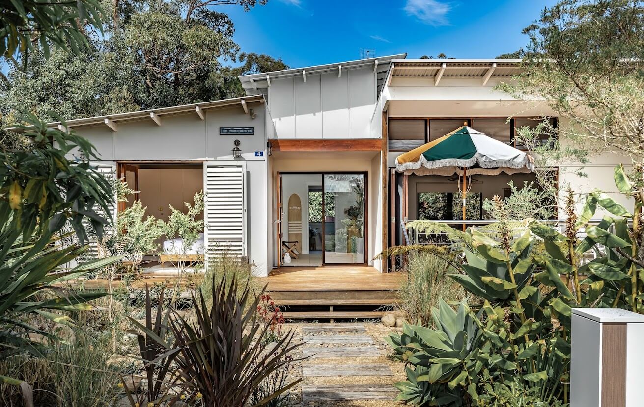 Oyster Catcher Huskisson: A Sustainable Beach House in Australia