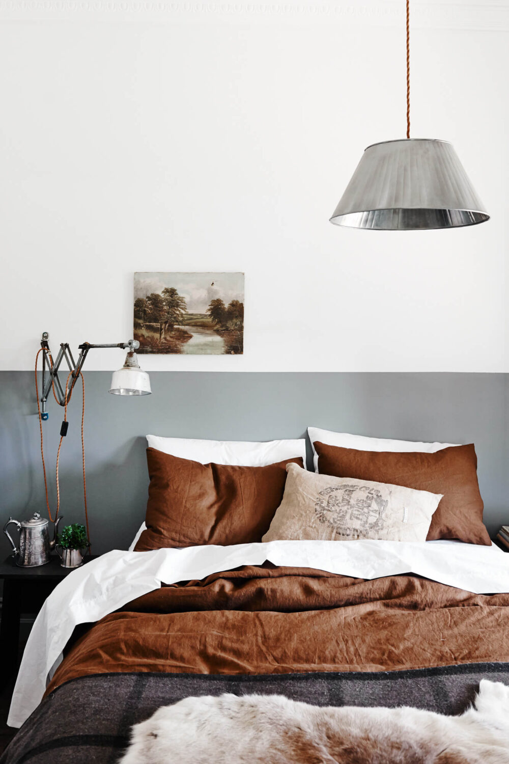 half-painted-wall-earthy-colors-bedroom