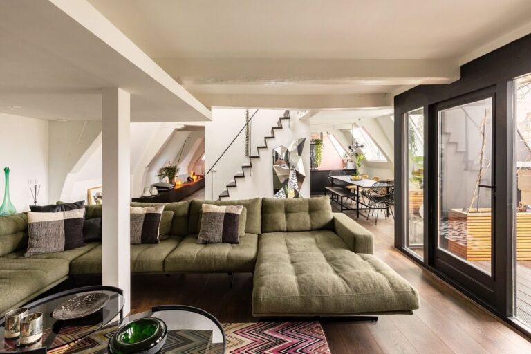 Green Penthouse Flats photo