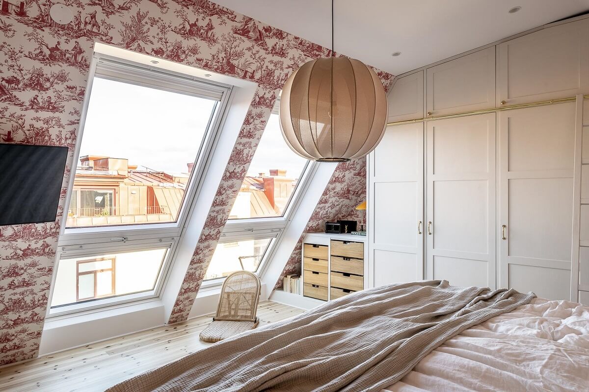 bedroom-slanted-ceiling-wallpaper-nordroom