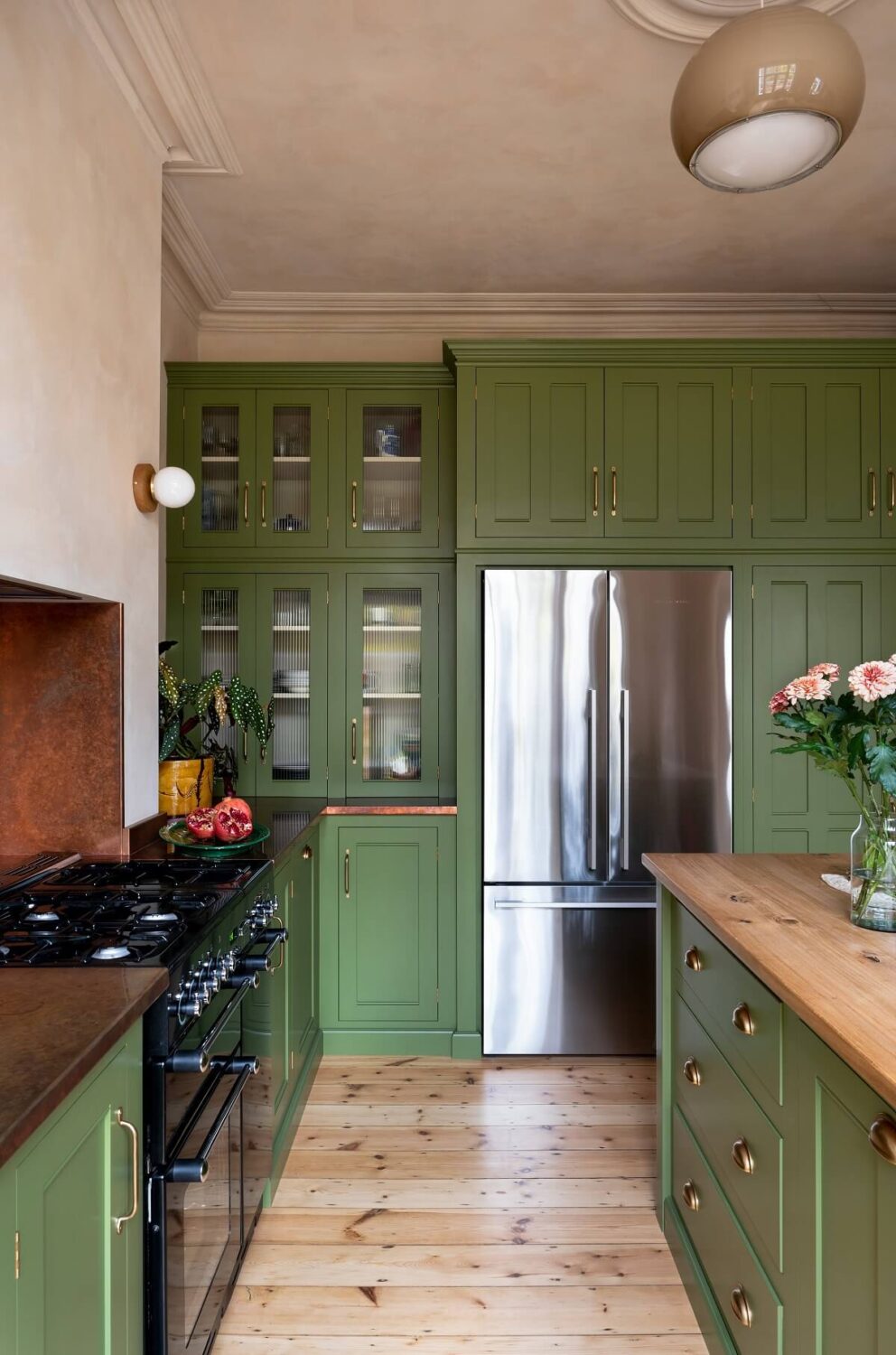 floor-to-ceiling-cabinets-classic-english-cupboards-devol-nordroom
