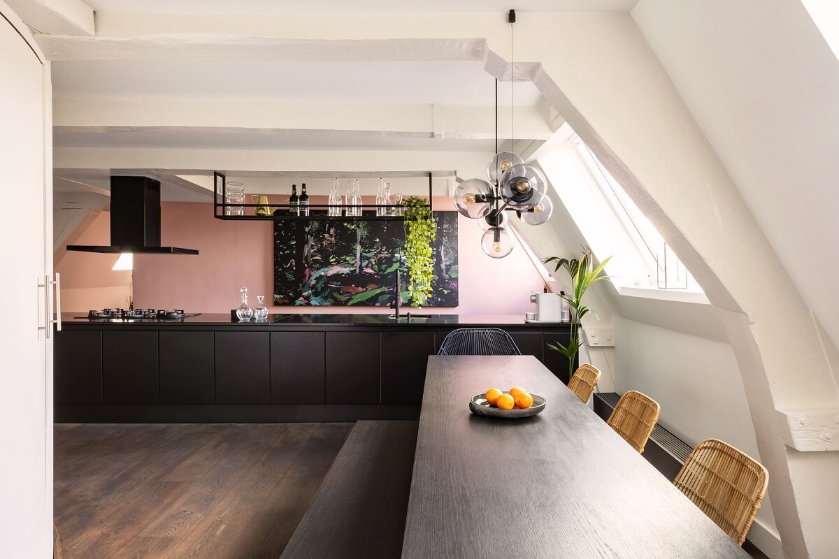 kitchen-dining-table-penthouse-apartment-amsterdam-nordroom