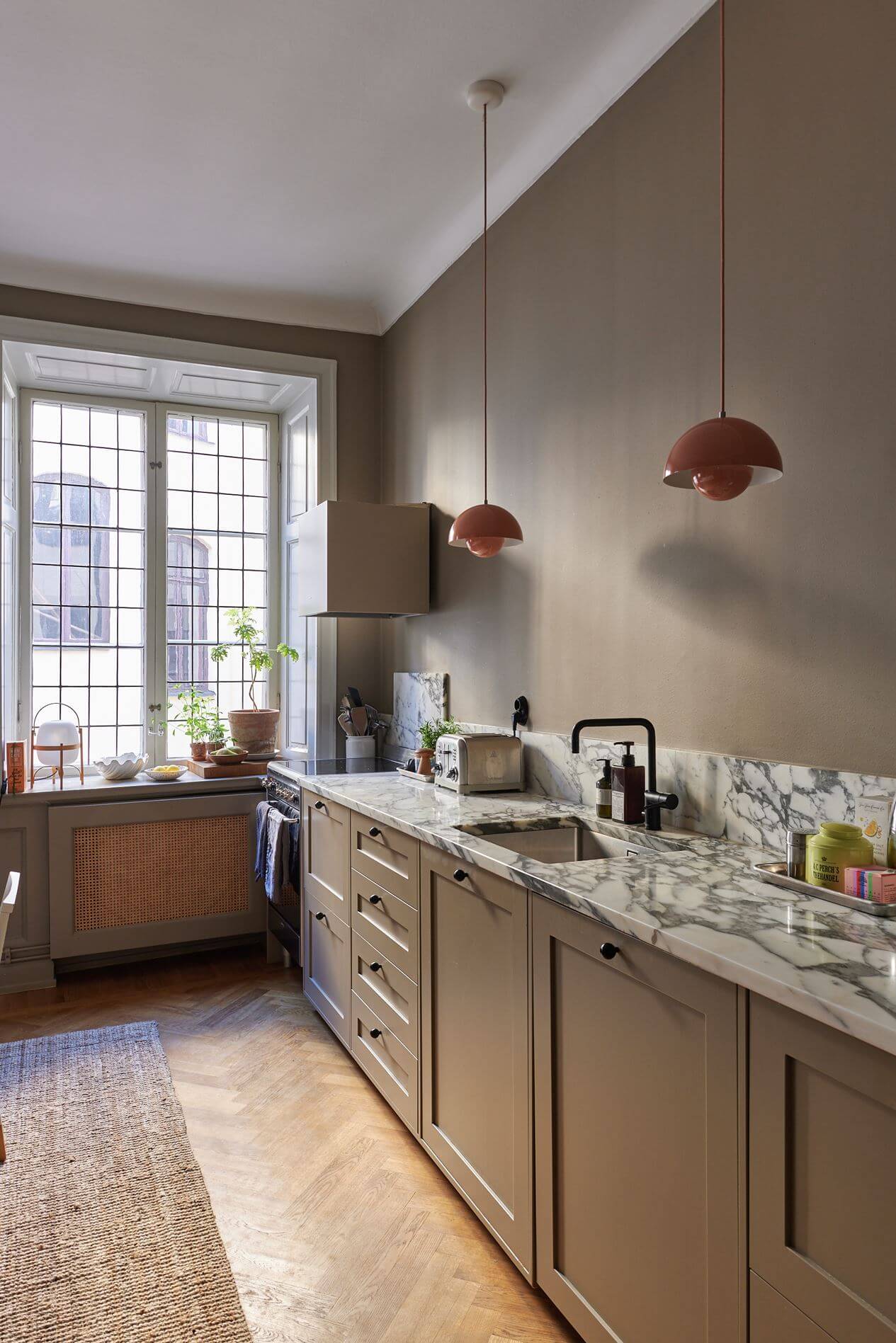 Light Brown Walls in a 17th Century Apartment in Sweden