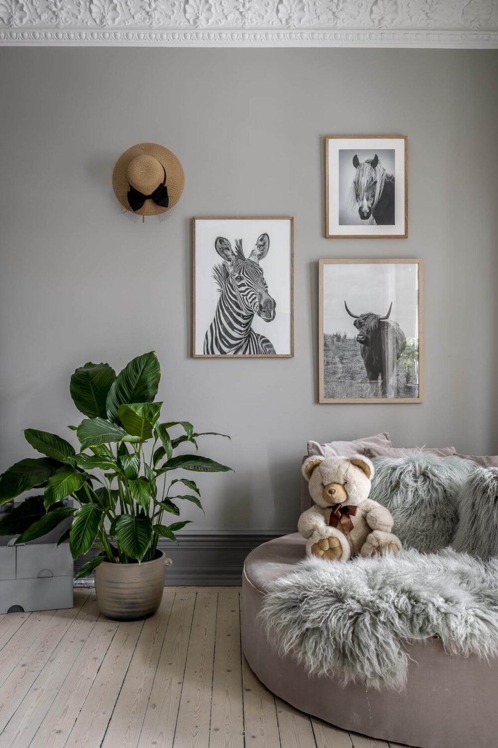 round-chair-gray-children-room-nordroom