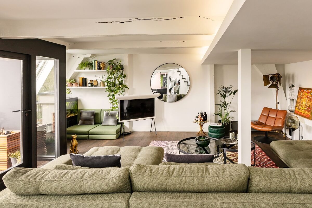 sitting-area-green-sofa-penthouse-nordroom