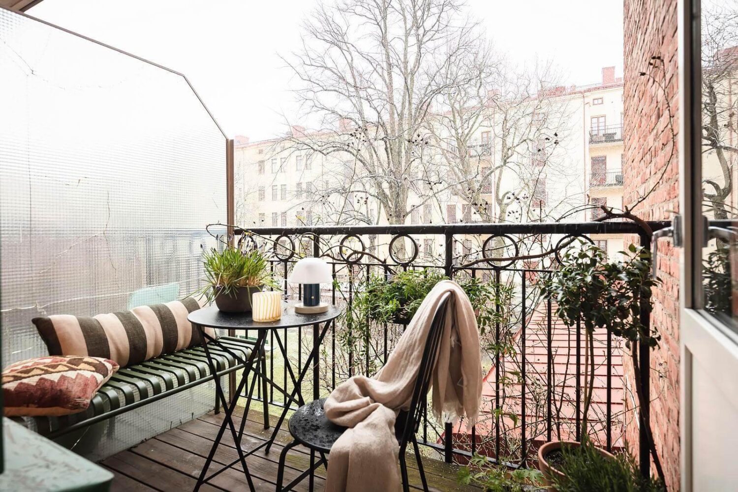balcony-stylish-nordic-apartment-nordroom