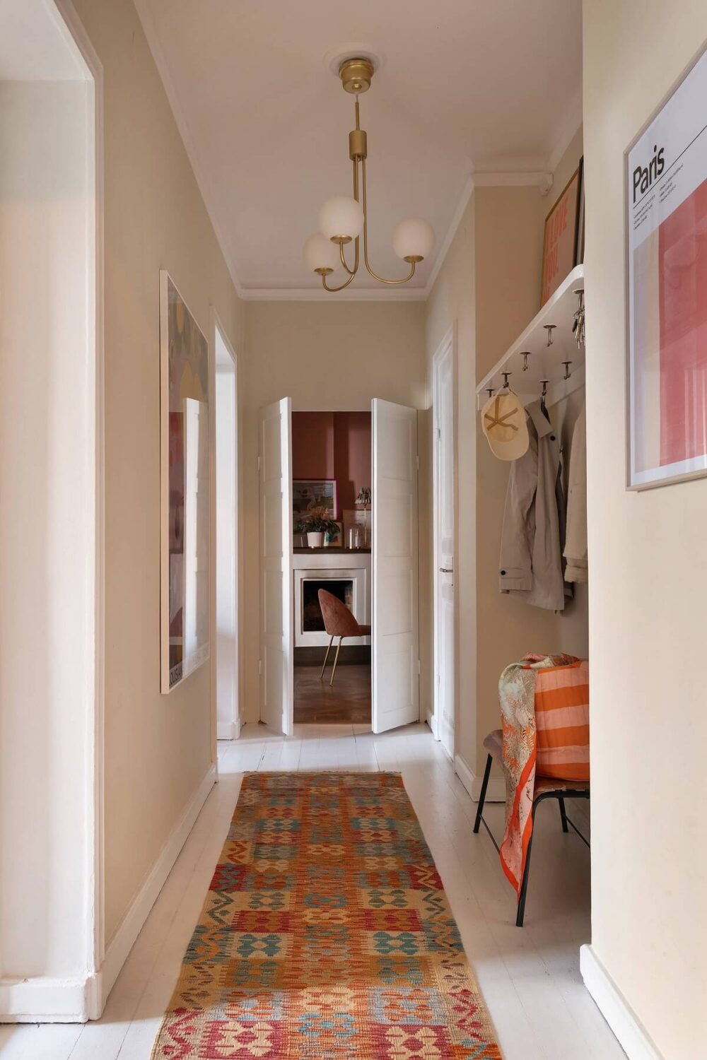 beige-hallway-niche-coat-storage-colorful-runner-nordroom
