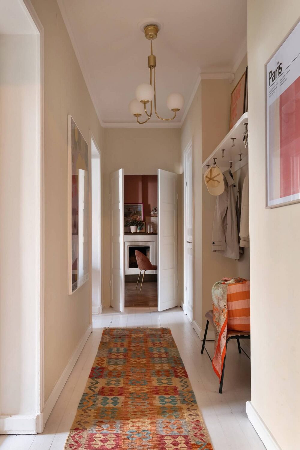 beige-hallway-niche-coat-storage-colorful-runner-nordroom
