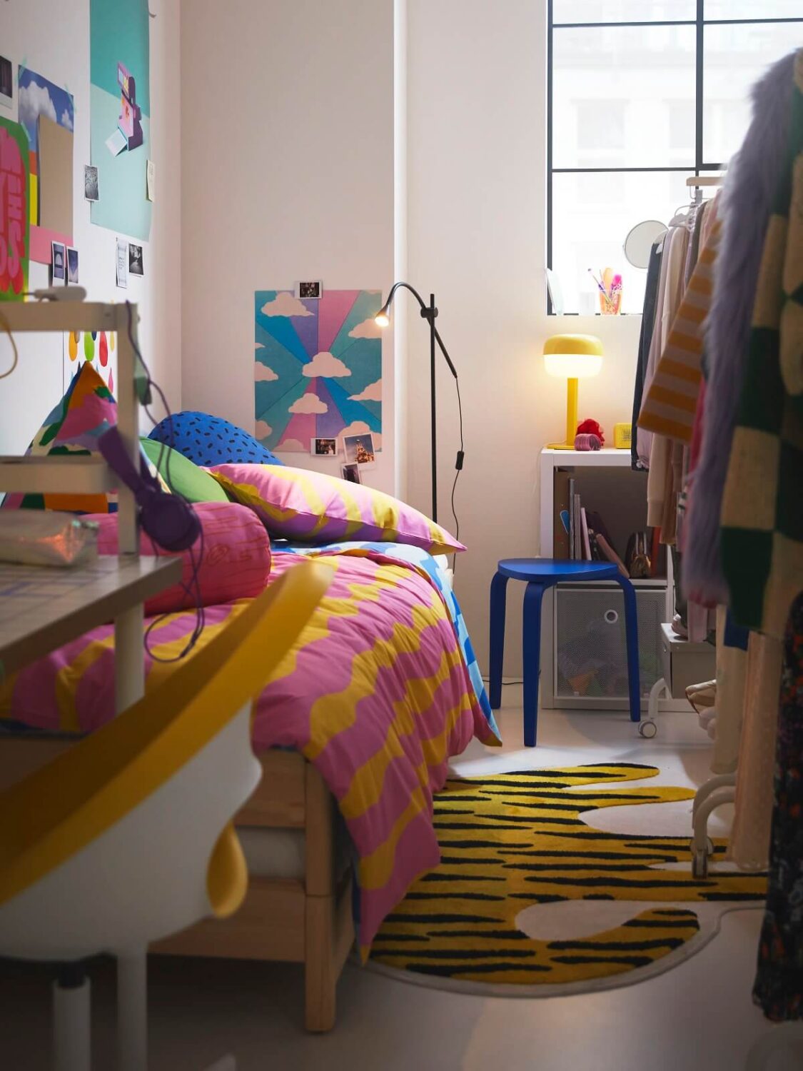 colorful-kids-bedroom-ikea-IDROTTSHALL-rug-nordroom
