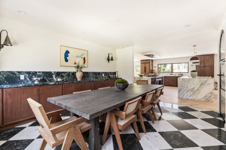 A Beautiful Serene Home in Encino Hills - The Nordroom