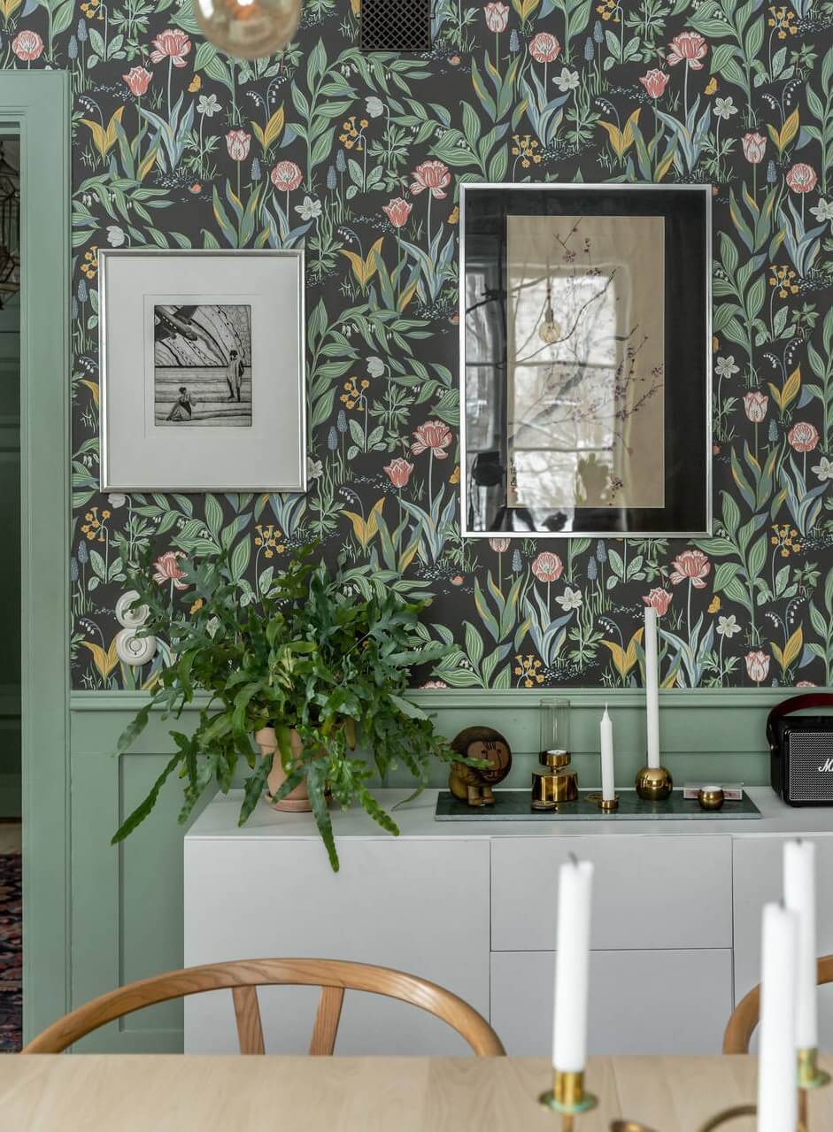 living-room-detail-spring-garden-wallpaper-nordroom