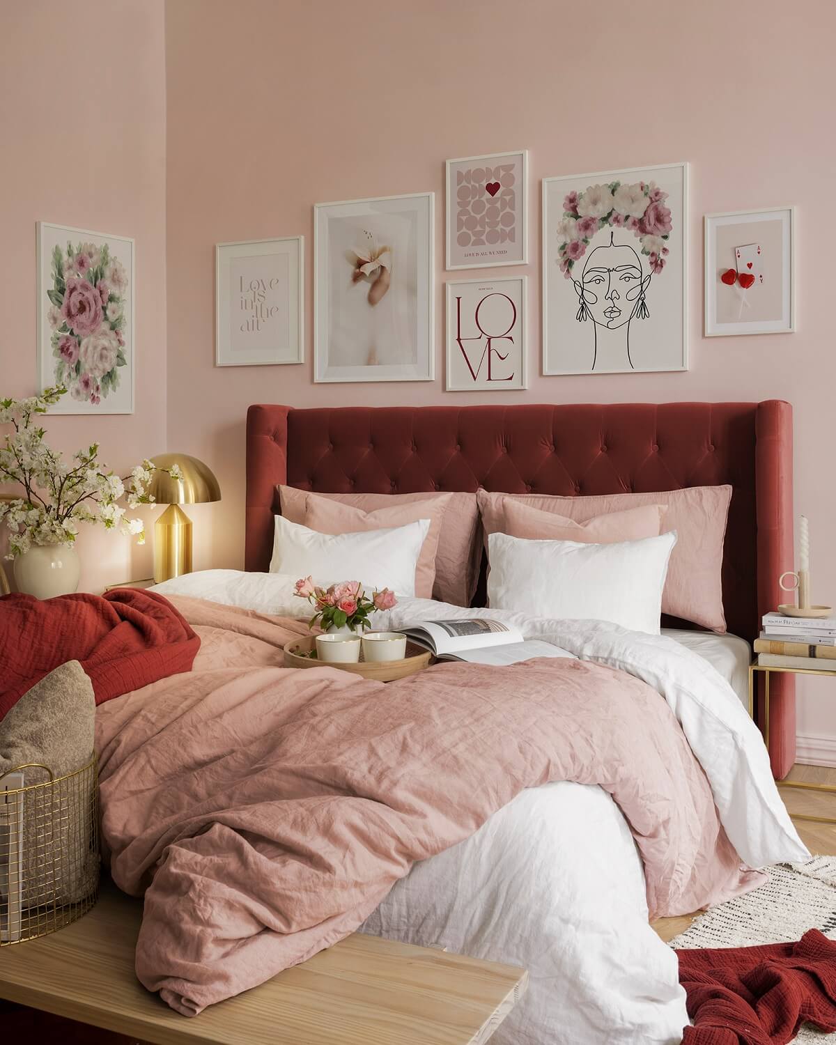 romantic-pink-bedroom-velvet-headboard-poster-art-nordroom