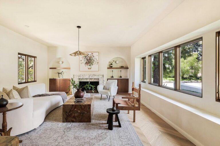 A Beautiful Serene Home in Encino Hills - The Nordroom