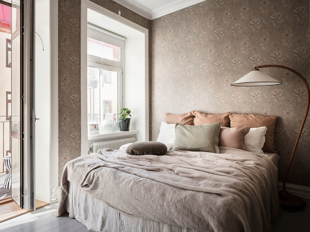 bedroom-brown-tones-wallpaper-nordroom
