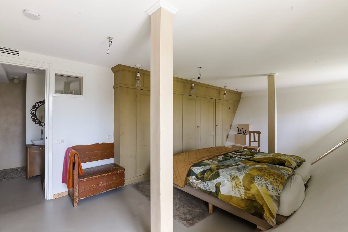 bedroom-slanted-wall-green-custom-vintage-wardrobes-nordroom