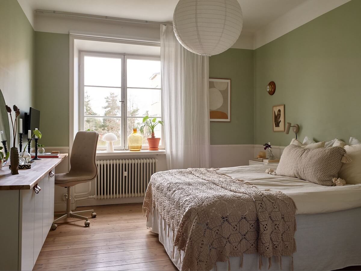 bedroom-with-home-office-light-green-walls-nordroom