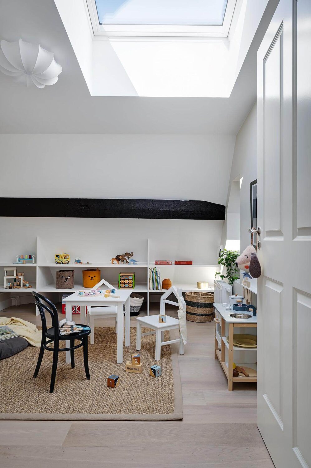 childrens-room-skylight-attic-apartment-nordroom